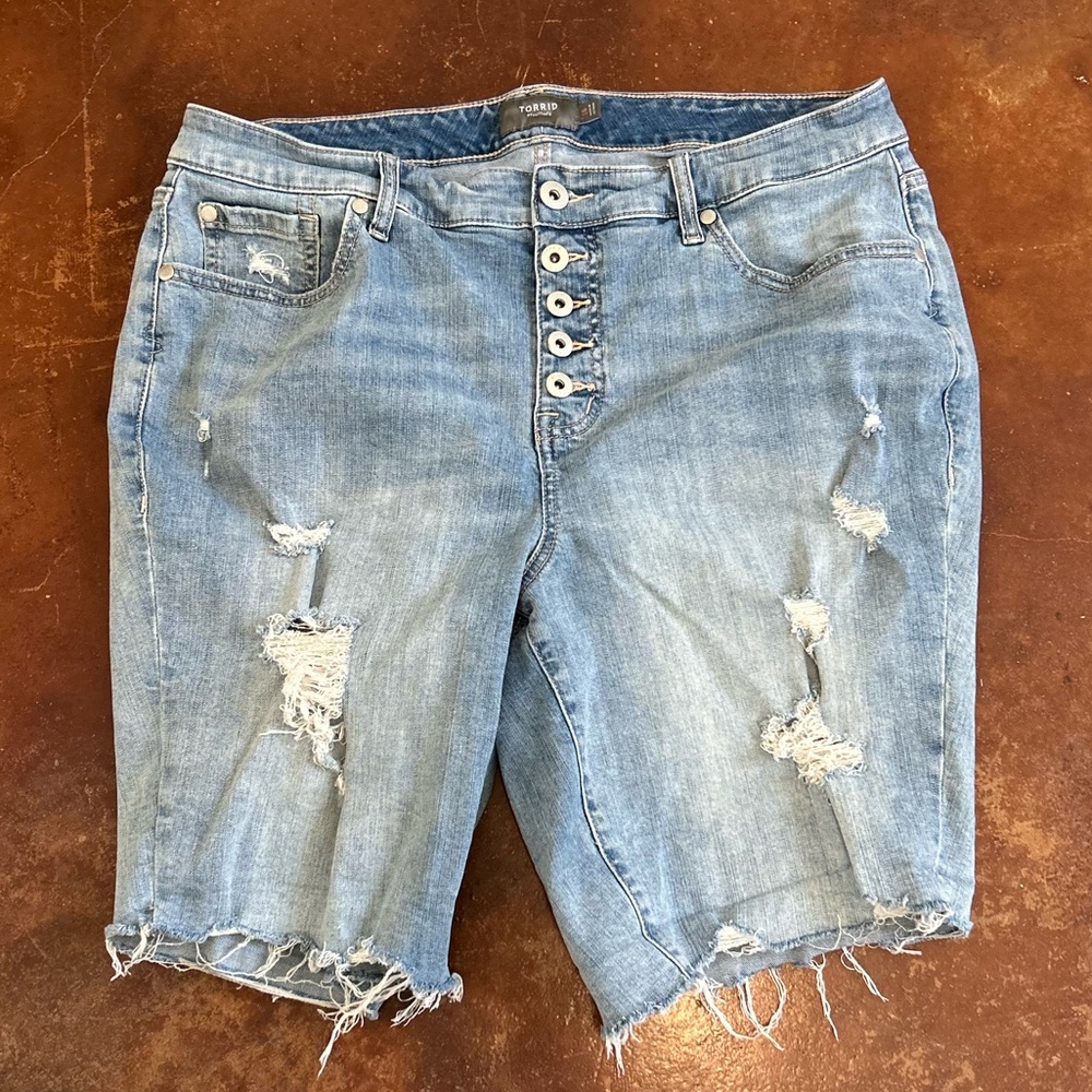 Torrid Jean Shorts. Size 16.
